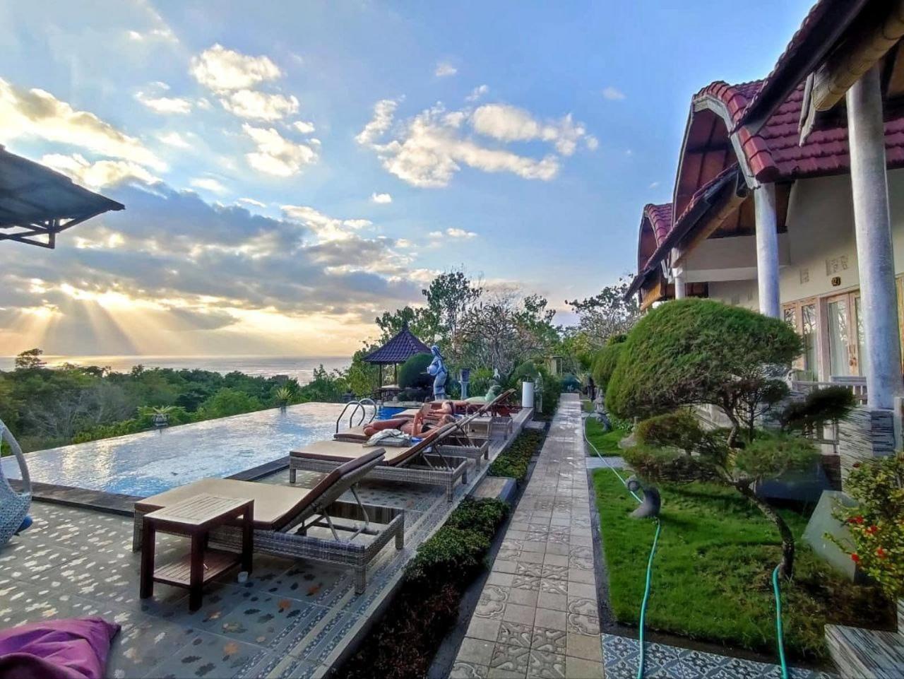 Kaylas Hill Resort Batununggul Extérieur photo